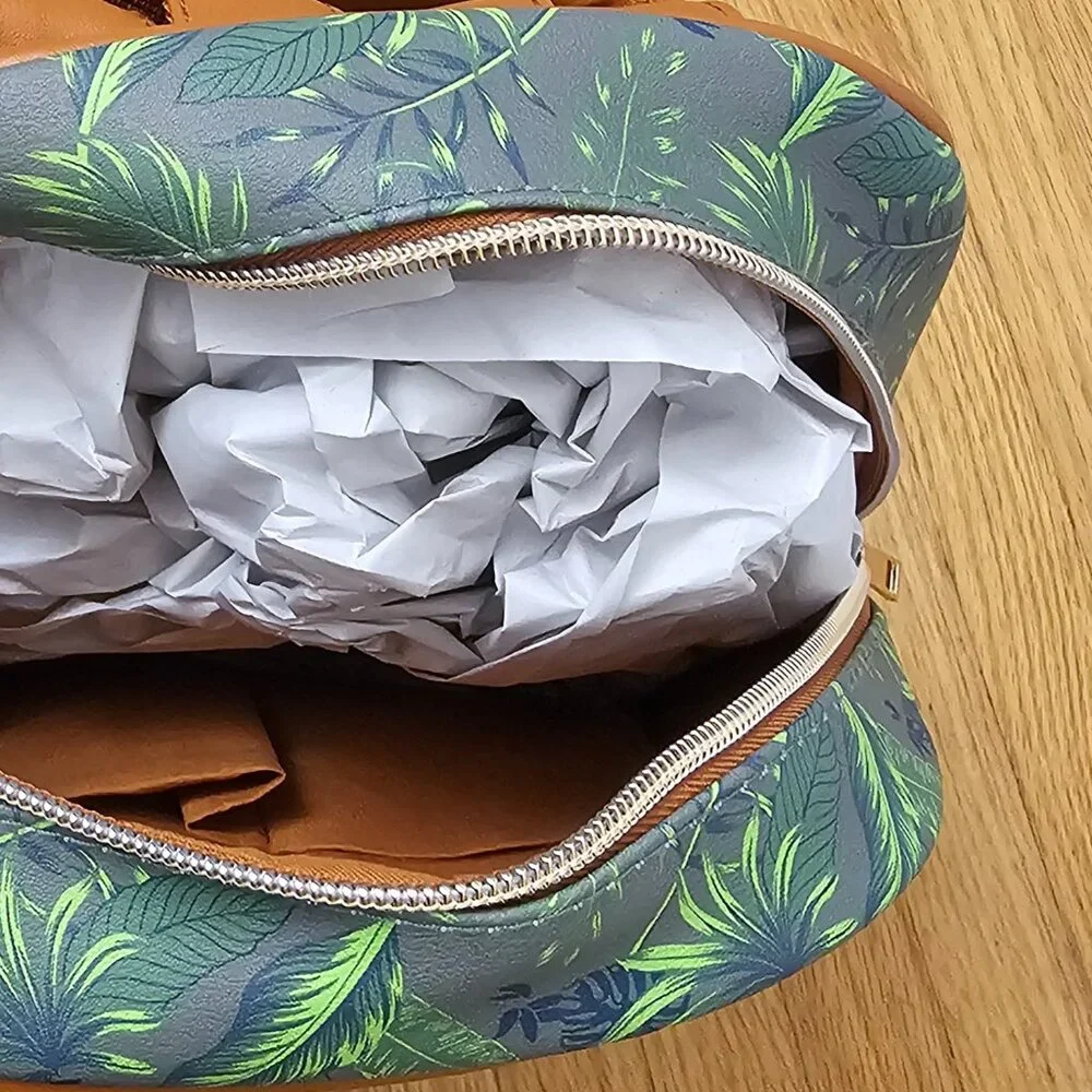 NWT Jurassic Park Magnetic Gates Trex Mini Backpack - Picture 3 of 5